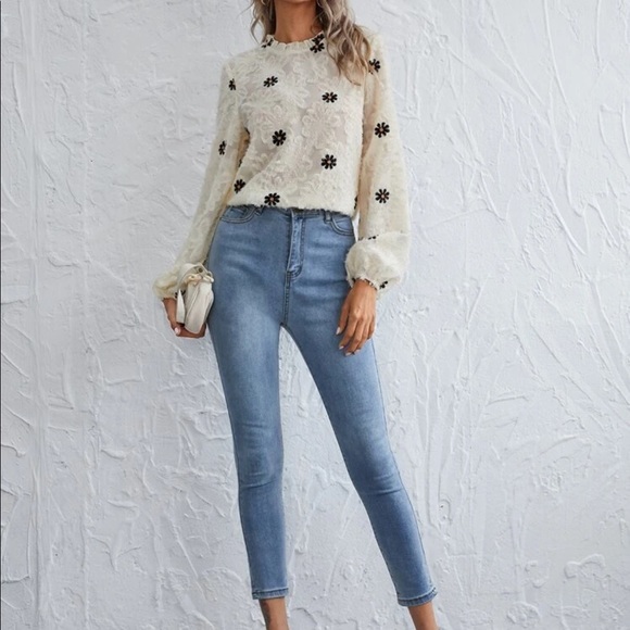 Boho fuzzy floral embroidered frill neckline long sleeve blouse - Picture 3 of 10